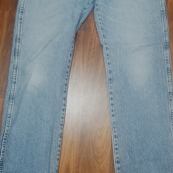 Men's Wrangler Jeans, 33"x34" Regular Fit, GUC (well worn) - Picture 13 of 13